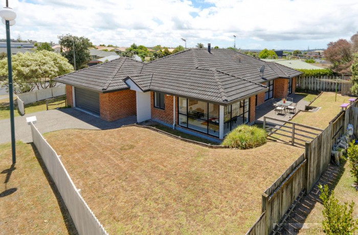 West Harbour, Waitakere City